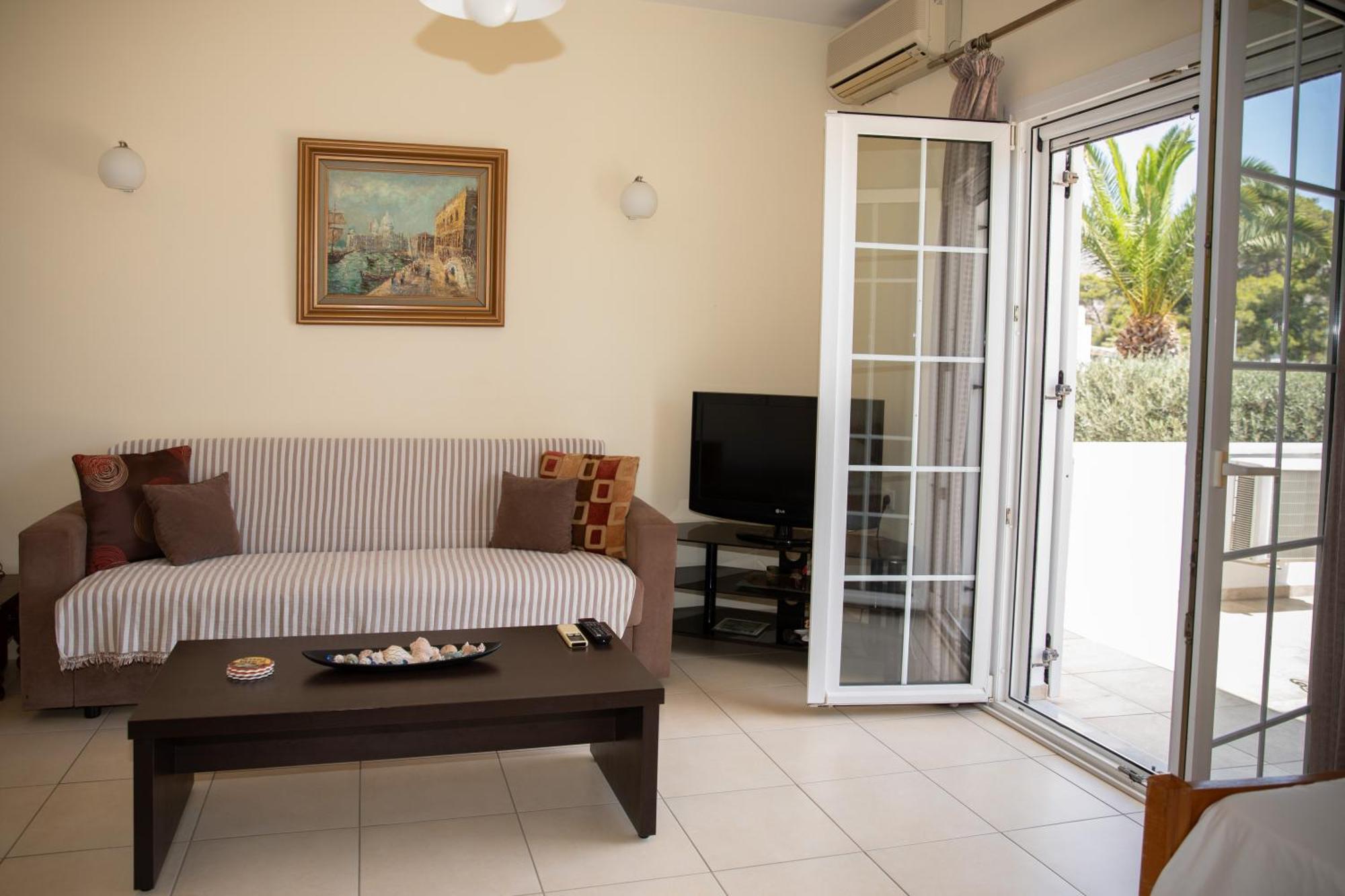 Hotel Elena Alinda  Luaran gambar
