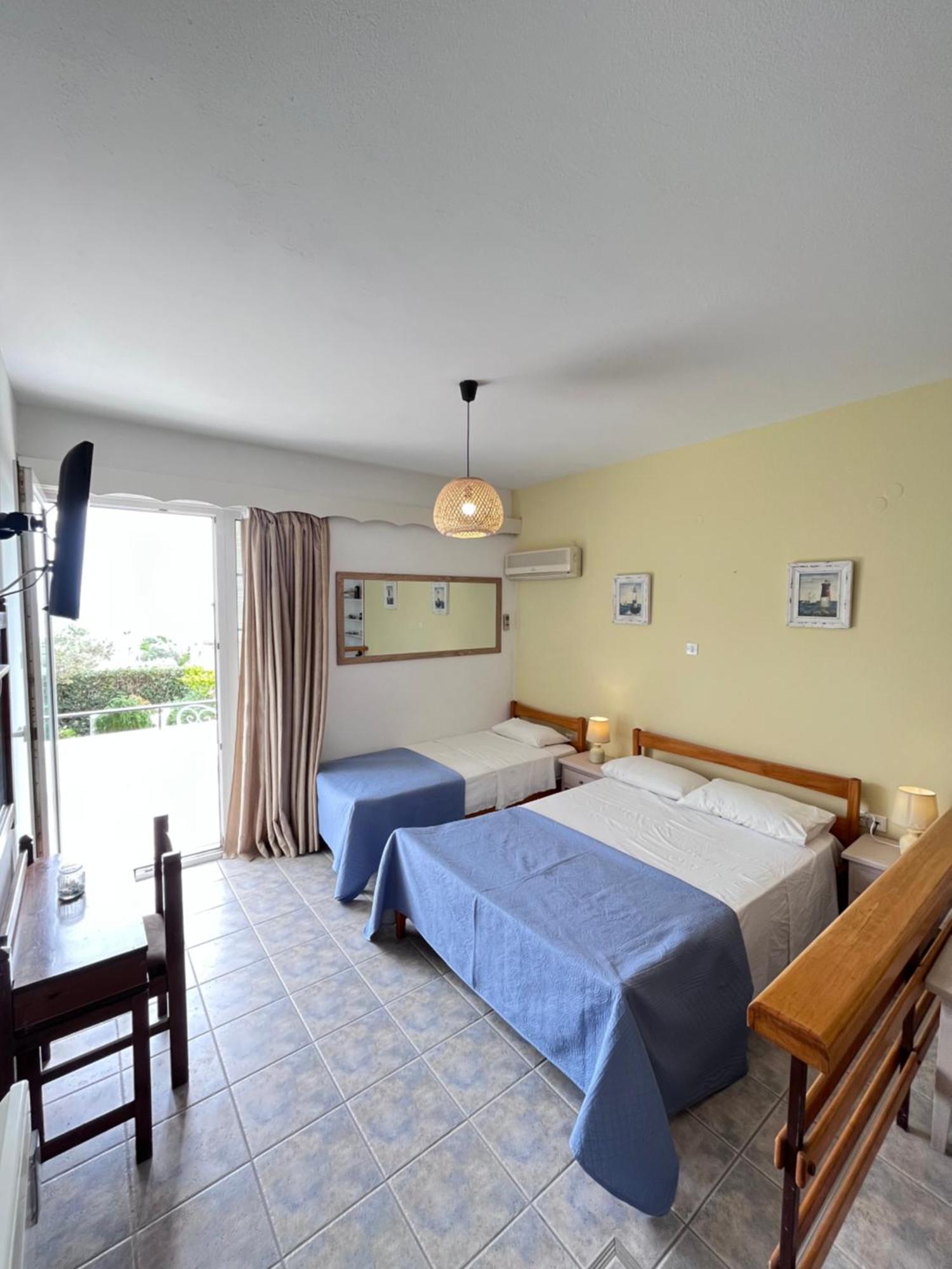 Hotel Elena Alinda  Luaran gambar