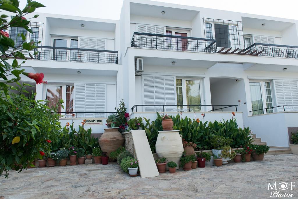 Hotel Elena Alinda  Luaran gambar